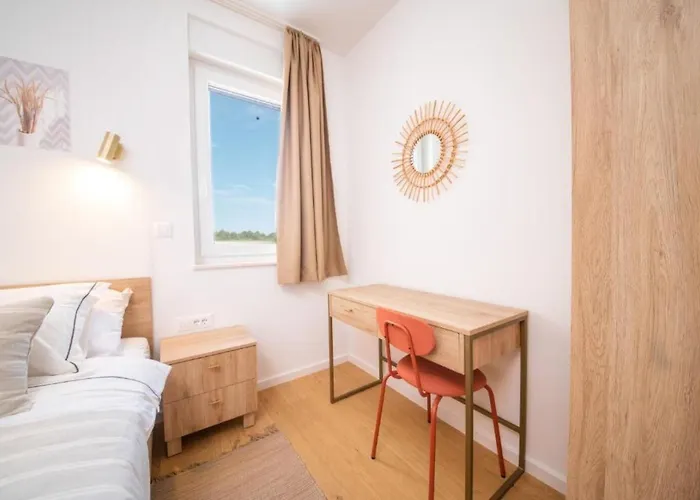 Beautiful With Pool Apartamento Vrsi