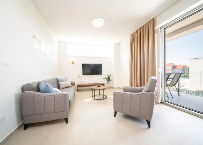 Beautiful With Pool Apartamento Vrsi