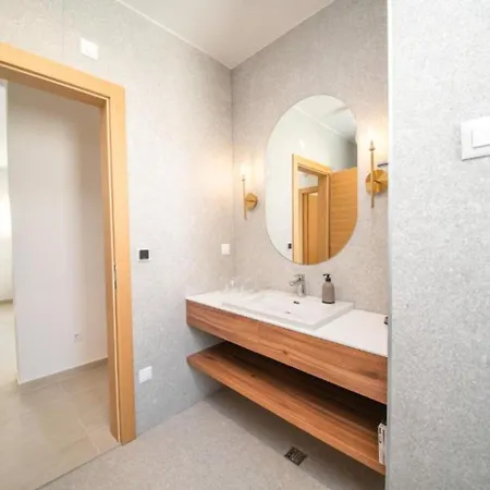 Apartments Vrsi * 브르시