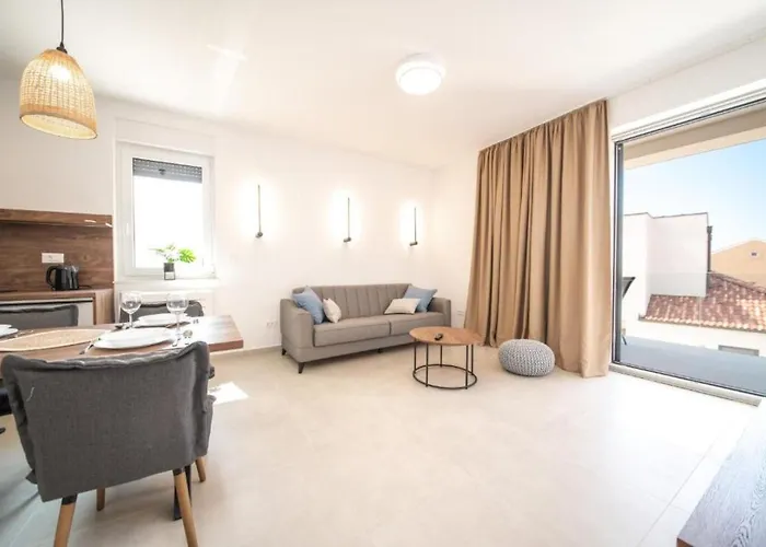 Beautiful With Pool 公寓