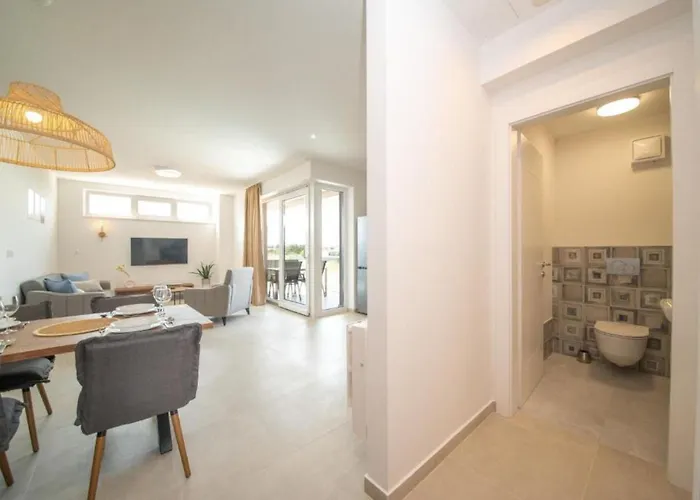 Beautiful With Pool *