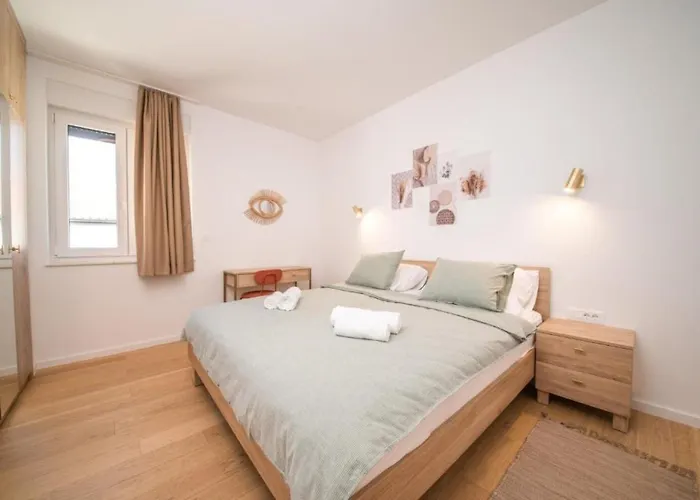 Beautiful With Pool *